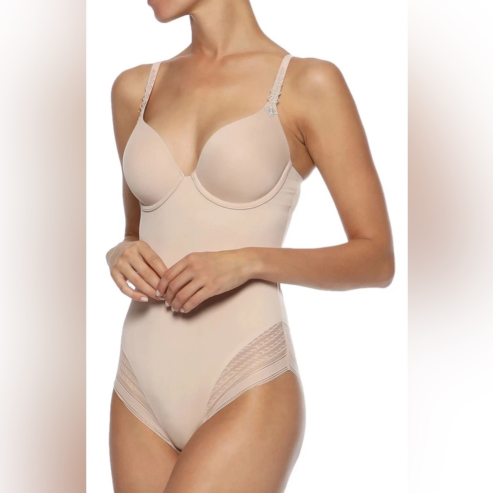 $145 NEW SIMONE PÉRÈLE Lace trimmed stretch bodysuit Beige FR 90E / US 34DD